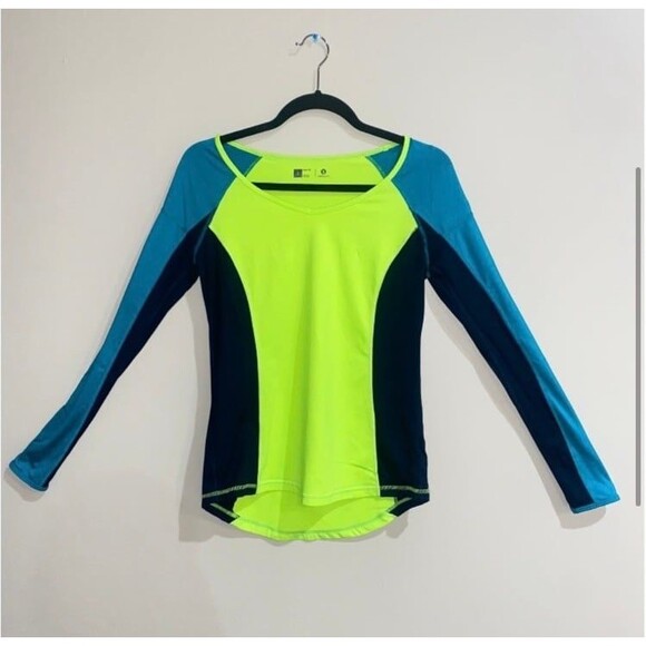 Xersion Workout Shirt Size M - Picture 3 of 5